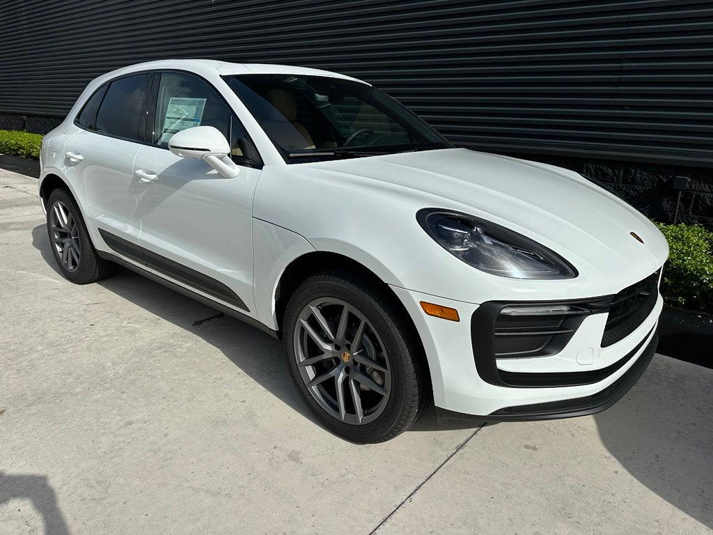 Thumbnail: 2026 Porsche Macan - 12