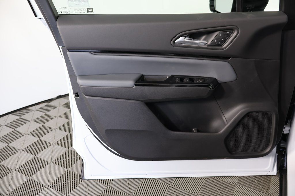 Thumbnail: 2026 Honda Prologue - 7