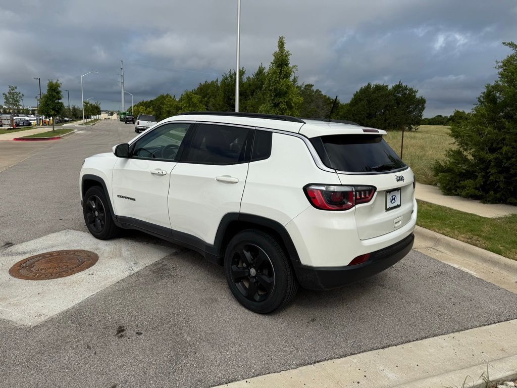 Thumbnail: 2017 Jeep Compass - 8
