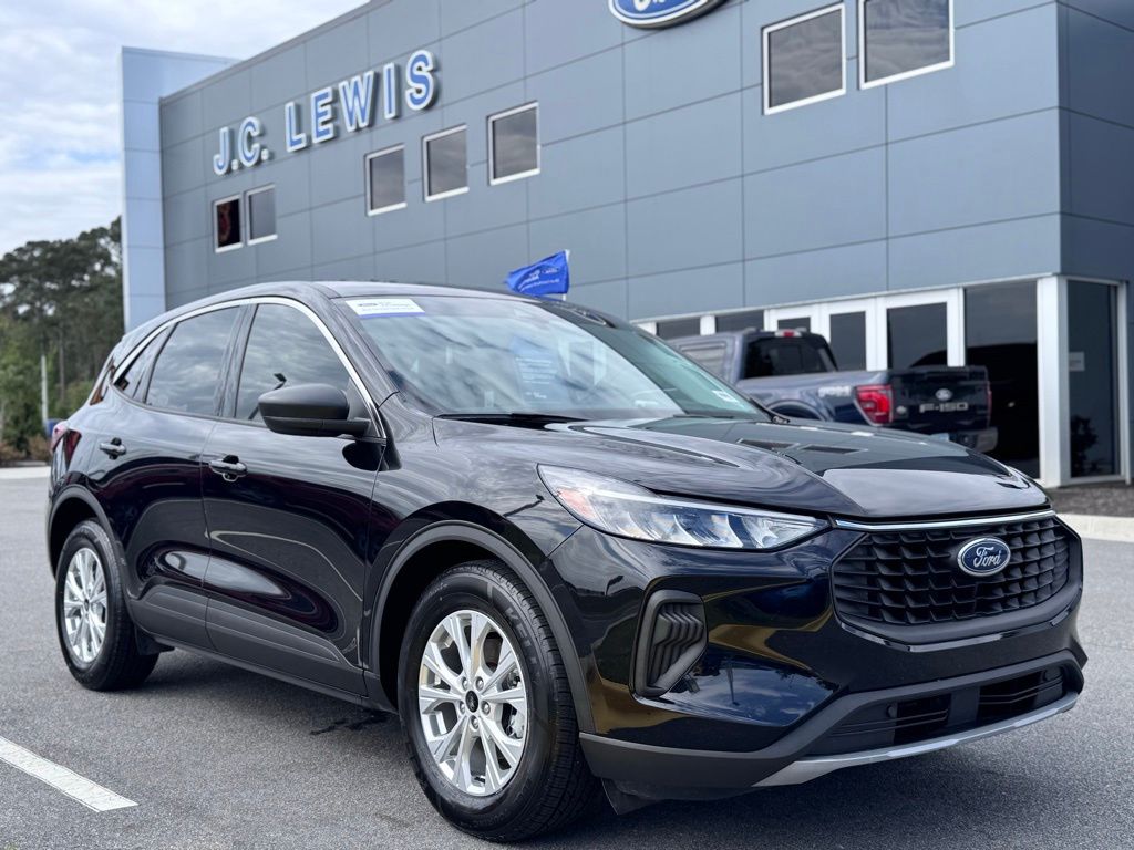 Agate Black Metallic 2023 Ford Escape Active FWD SUV / Crossover Front-Wheel Drive 8-Speed Automatic