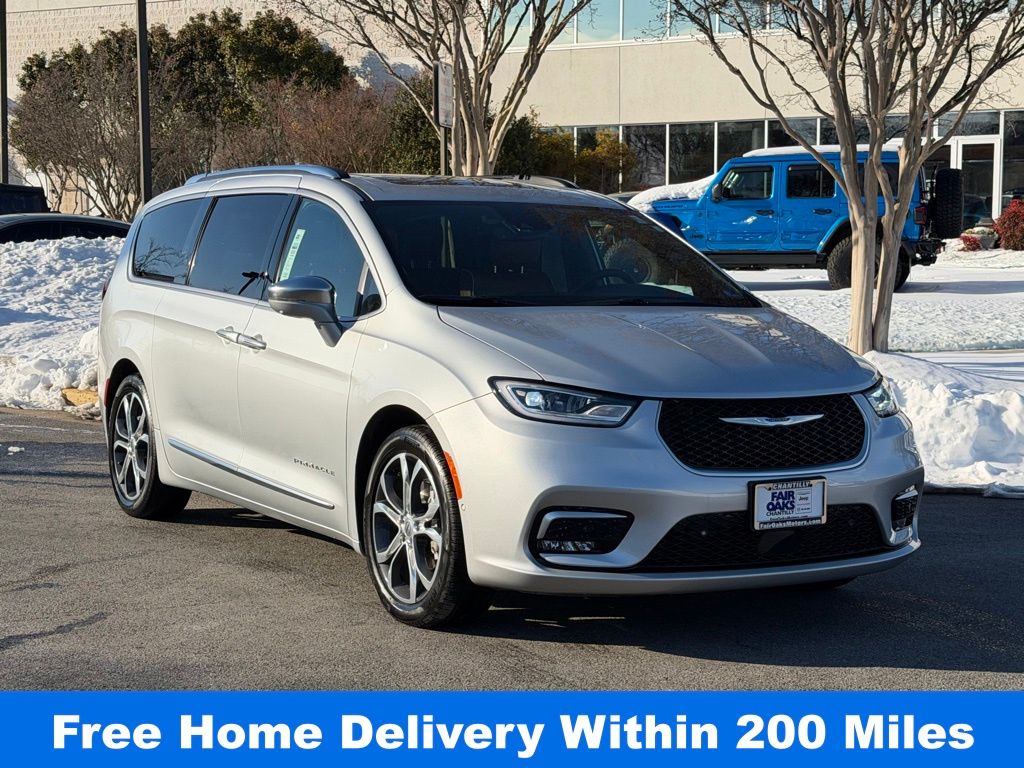 2024 Chrysler Pacifica Pinnacle FWD