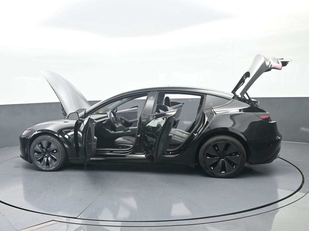 Used 2025  Tesla Long Range image 68