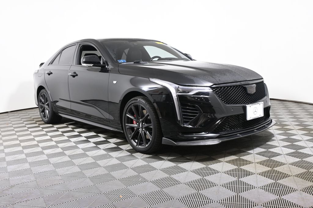 Thumbnail: 2024 Cadillac CT4 - 9