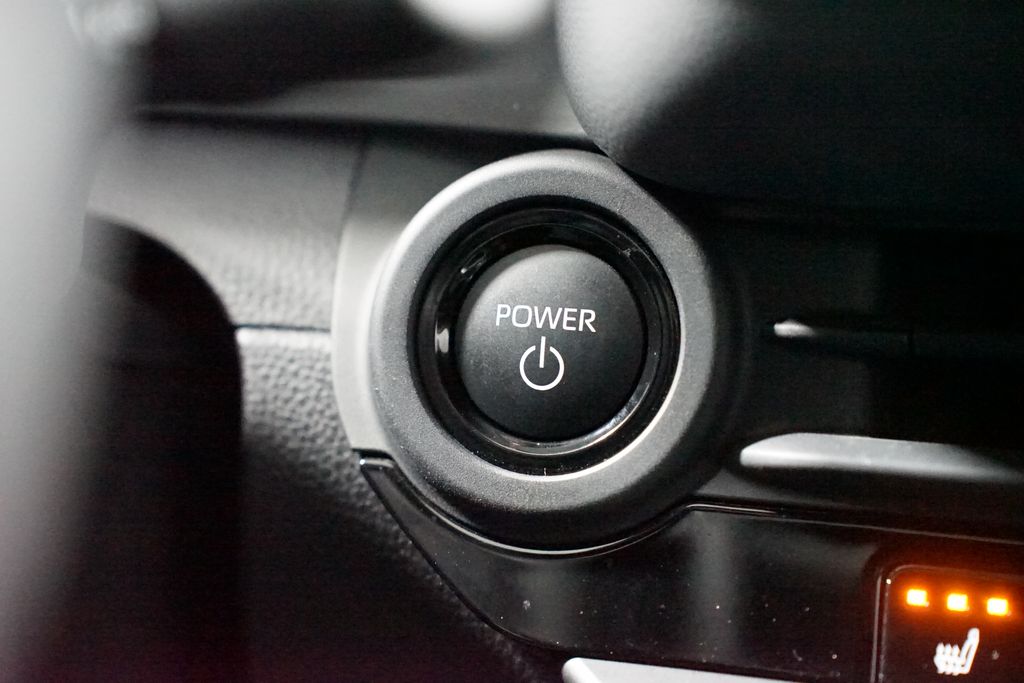 Thumbnail: 2025 Toyota Crown - 21