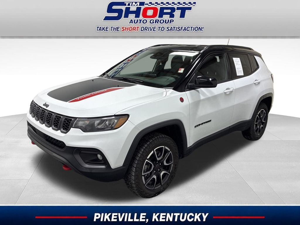 Bright White Clearcoat 2025 Jeep Compass SUV / Crossover Four-Wheel Drive 8-Speed Automatic