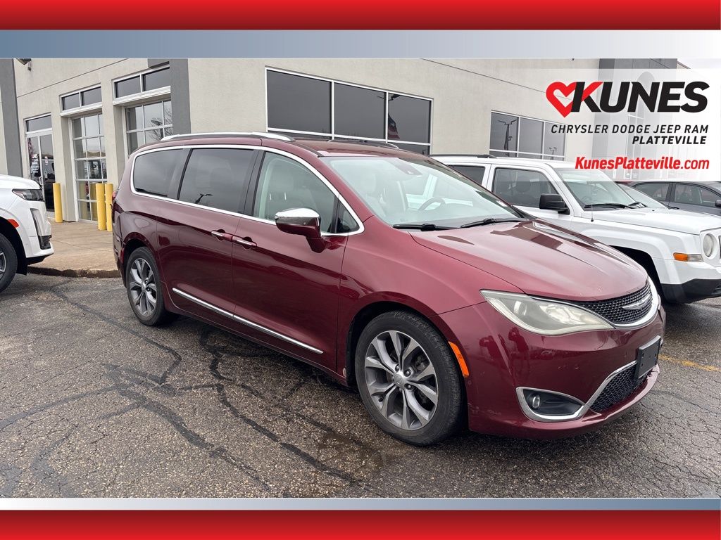 2017 Chrysler Pacifica Limited FWD