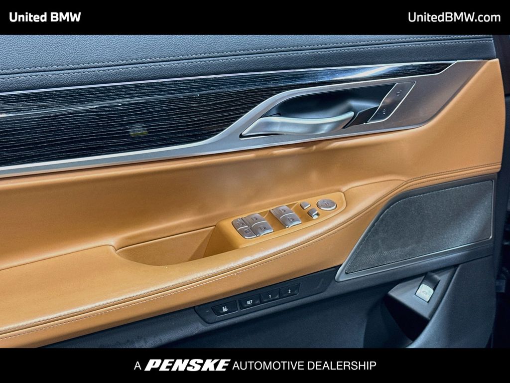 Thumbnail: 2020 BMW 7 Series - 10