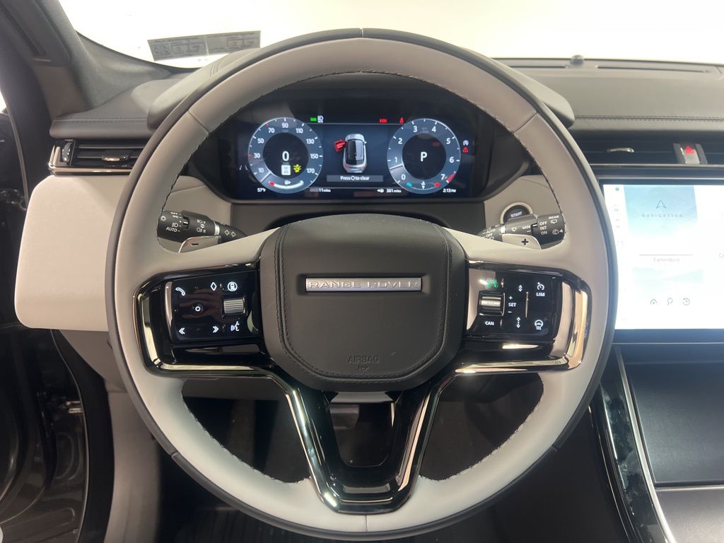 Certified Used 2026  Land Rover Dynamic SE image 14
