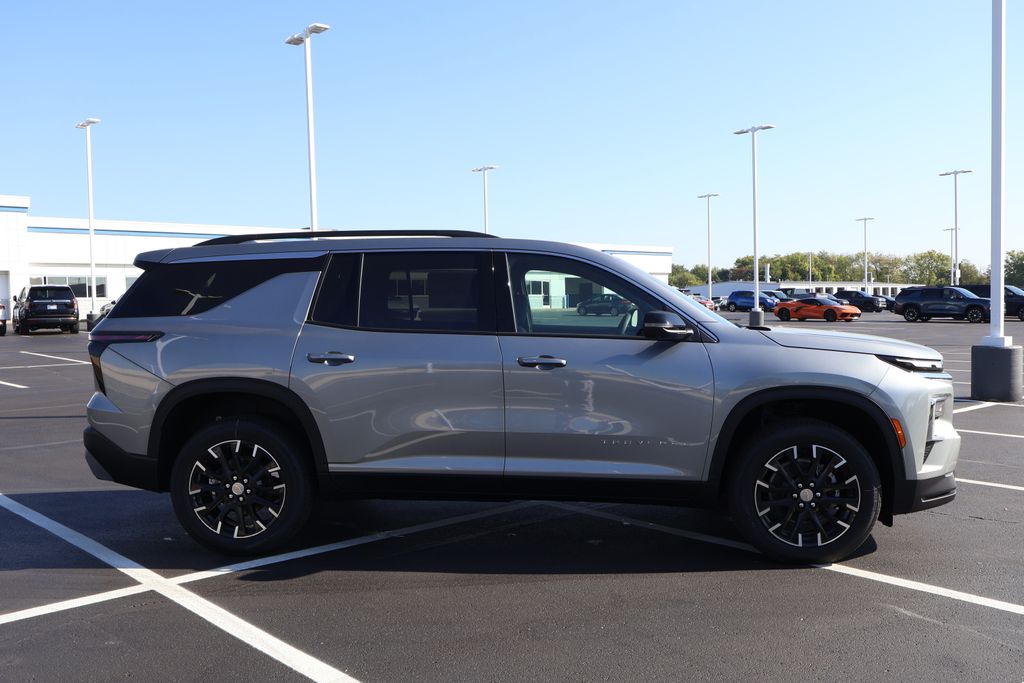 Thumbnail: 2026 Chevrolet Traverse - 9