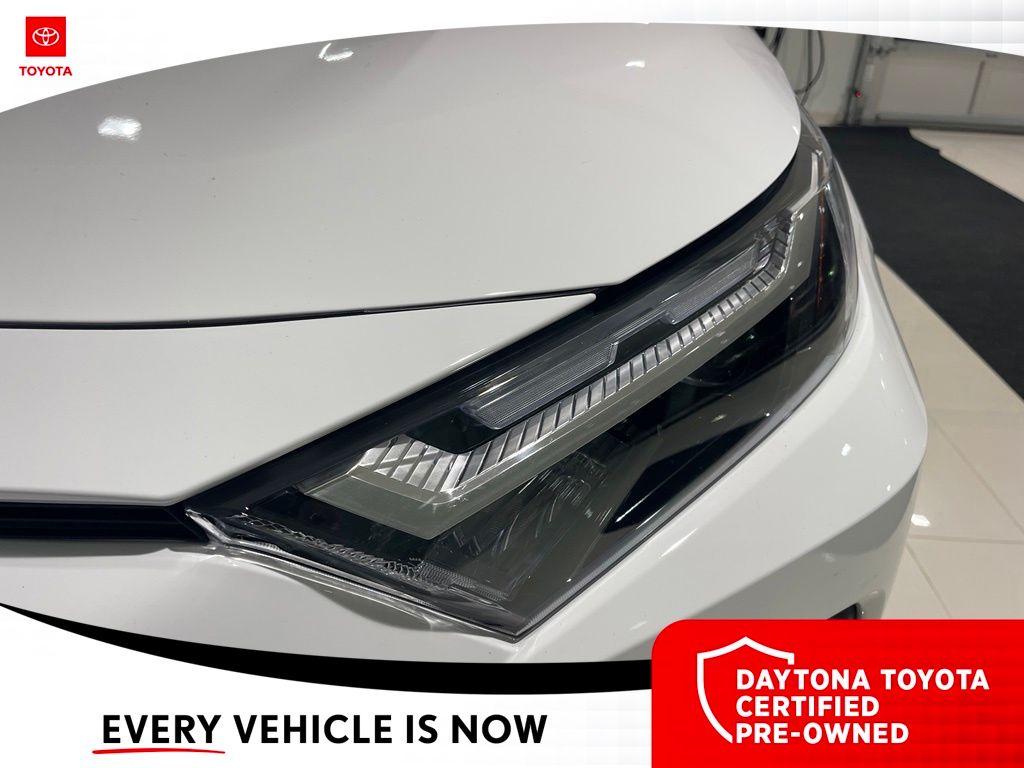 2024 Toyota RAV4 XLE - Photo 14