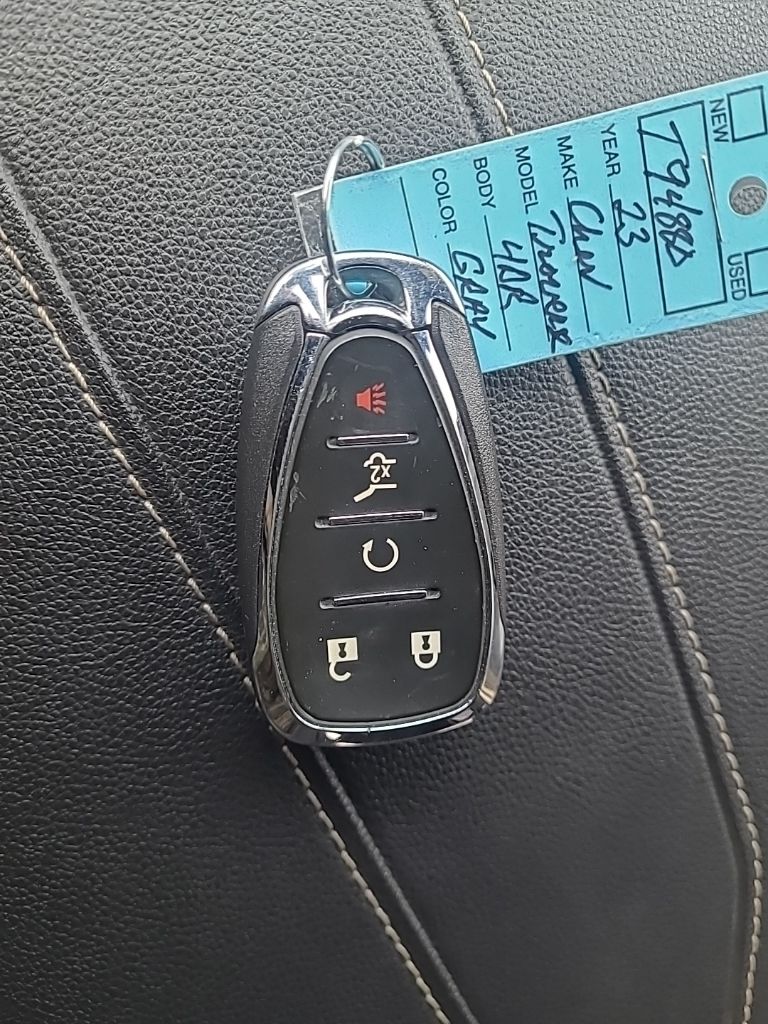 used 2023 Chevrolet Traverse car, priced at $32,811