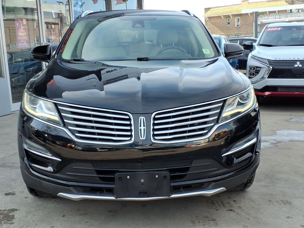 Used 2018 Lincoln MKC Select with VIN 5LMCJ2D93JUL07695 for sale in Queens, NY