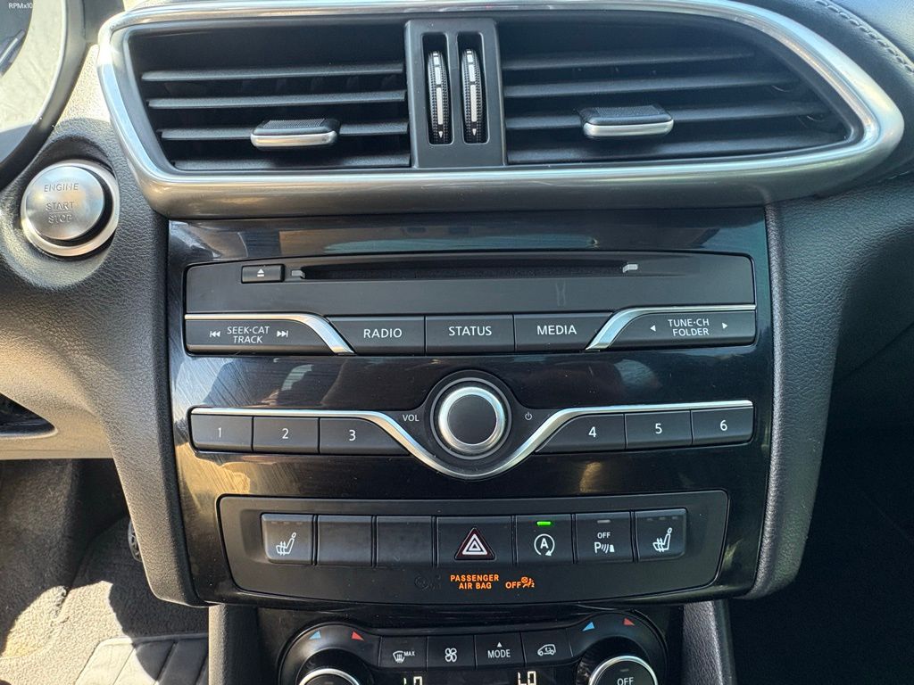 2019 INFINITI QX30 - Photo 18