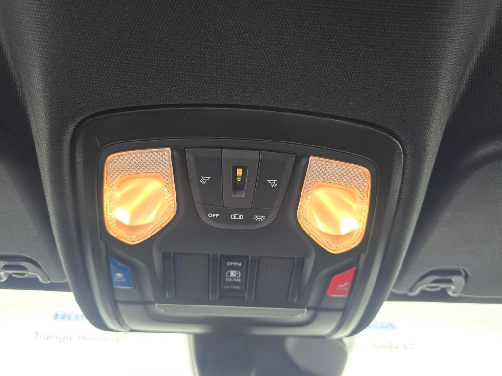 Thumbnail: 2025 RAM 1500 - 17