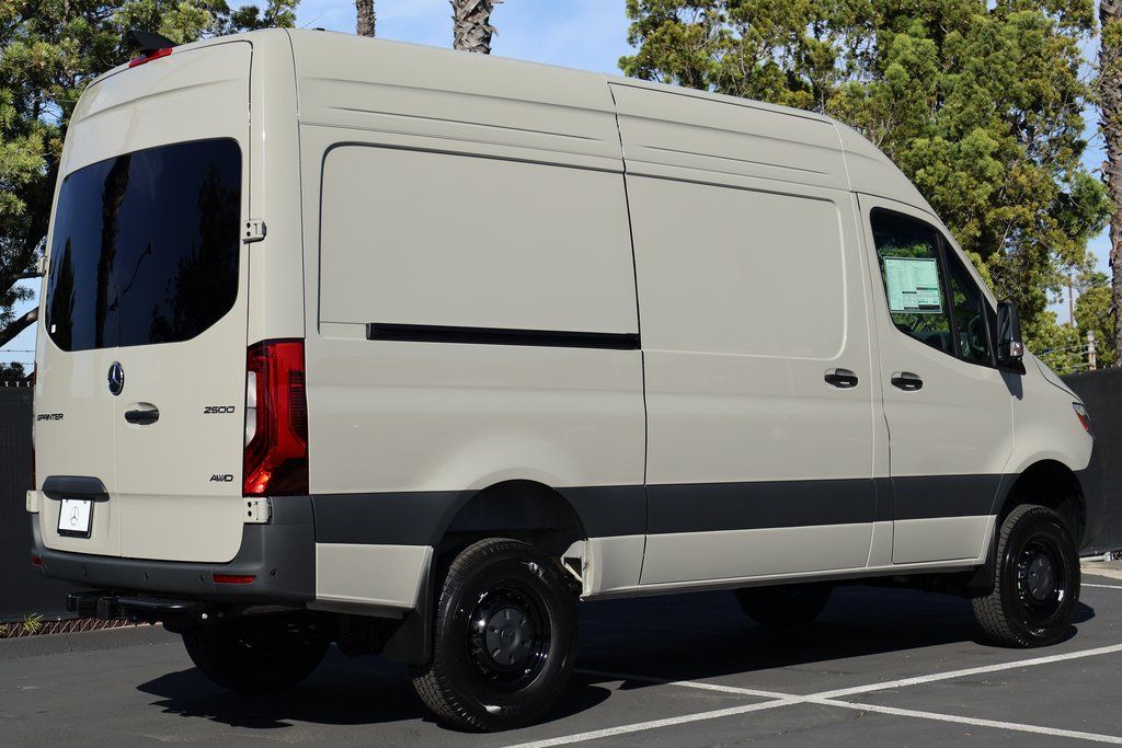 Thumbnail: 2026 Mercedes-Benz Sprinter - 2