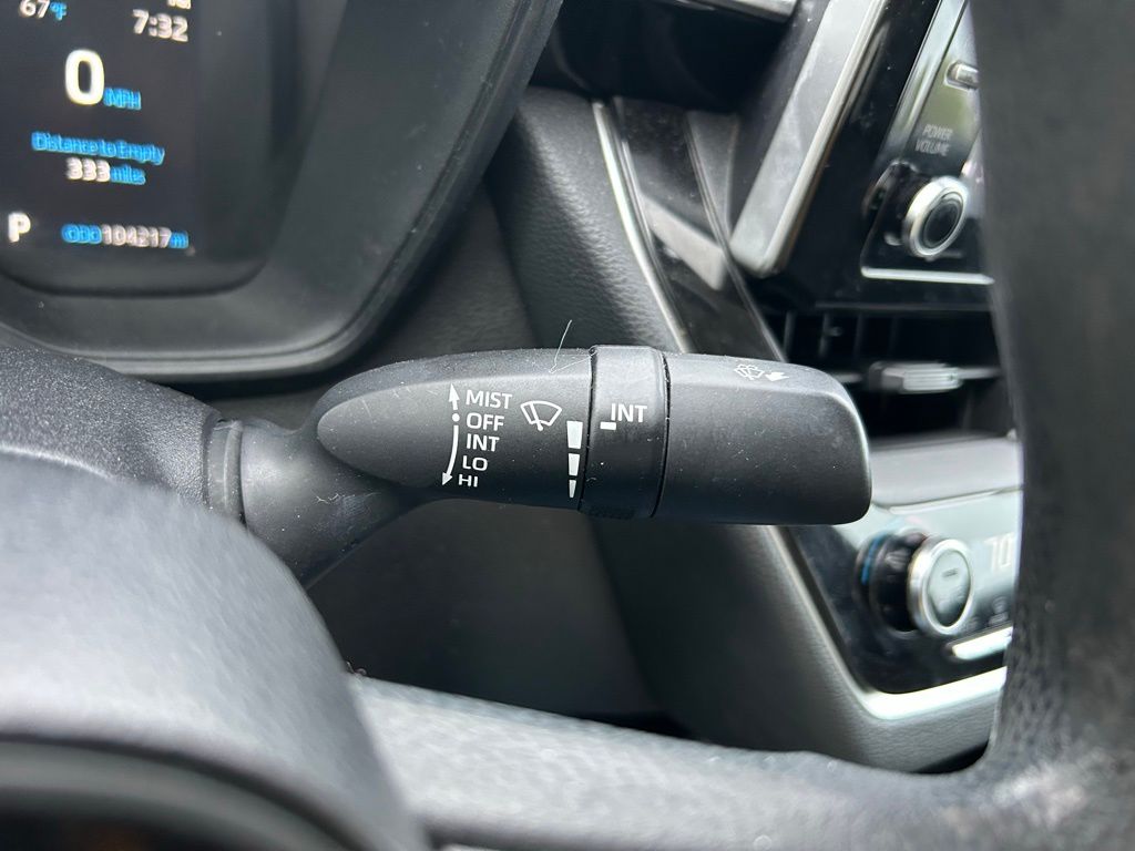 Thumbnail: 2021 Toyota Corolla - 20