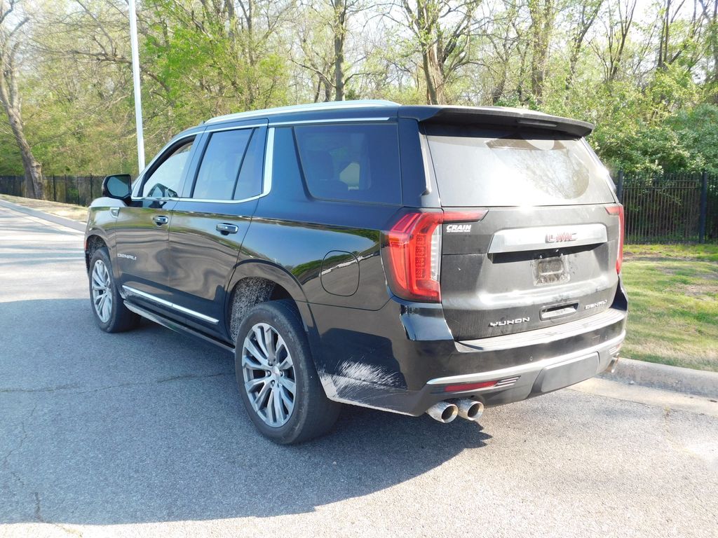 2022 GMC Yukon Denali 9