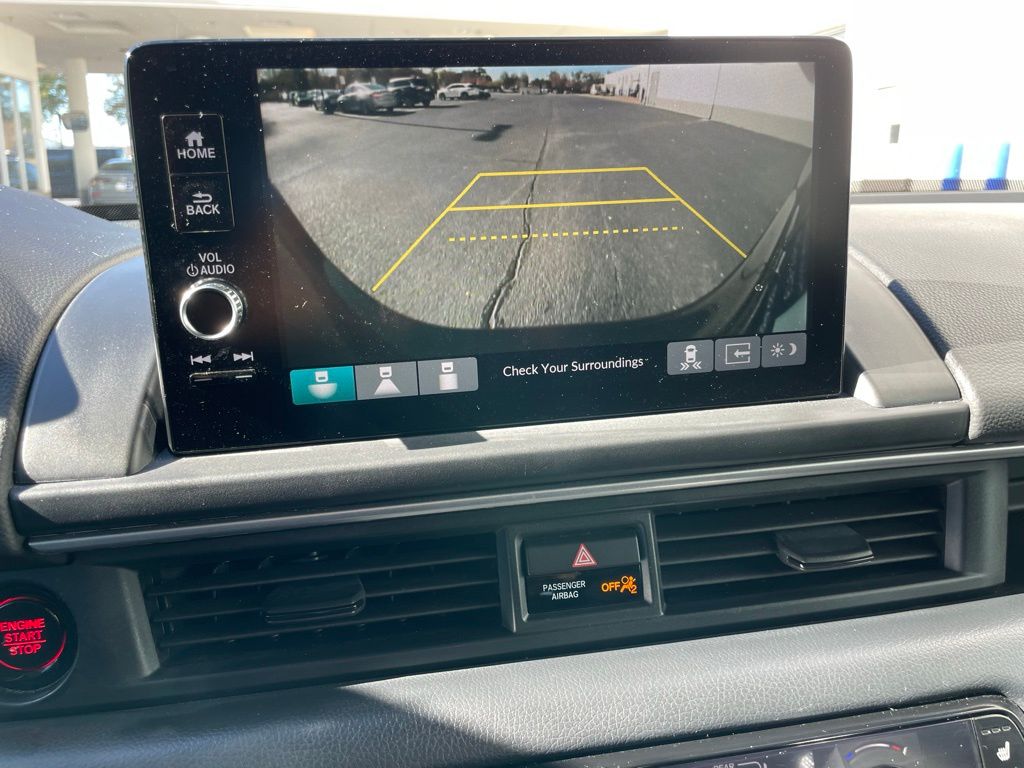 Thumbnail: 2024 Honda Pilot - 17