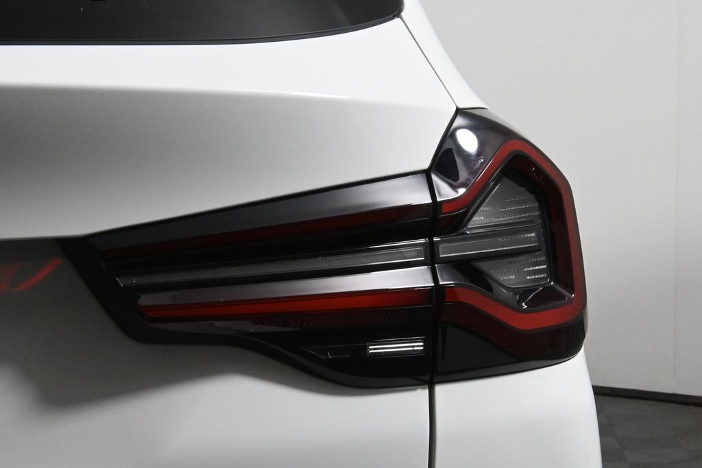 Thumbnail: 2023 BMW X3 - 13
