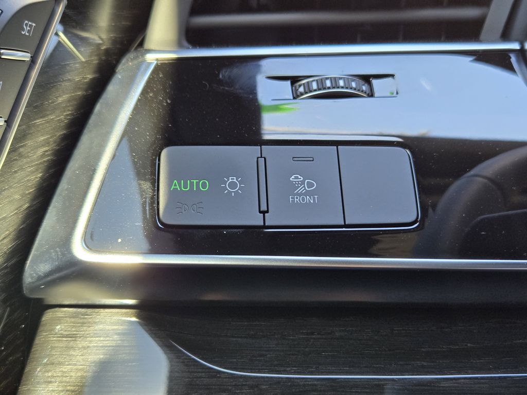 new 2026 Audi Q7 car, priced at $73,140