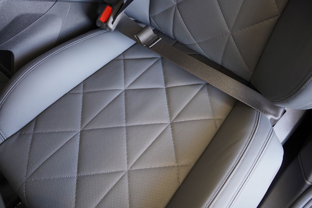 Thumbnail: 2026 BMW iX - 12