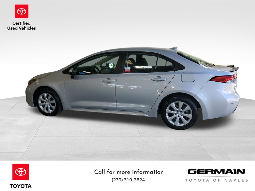 2022 Toyota Corolla LE photo 8
