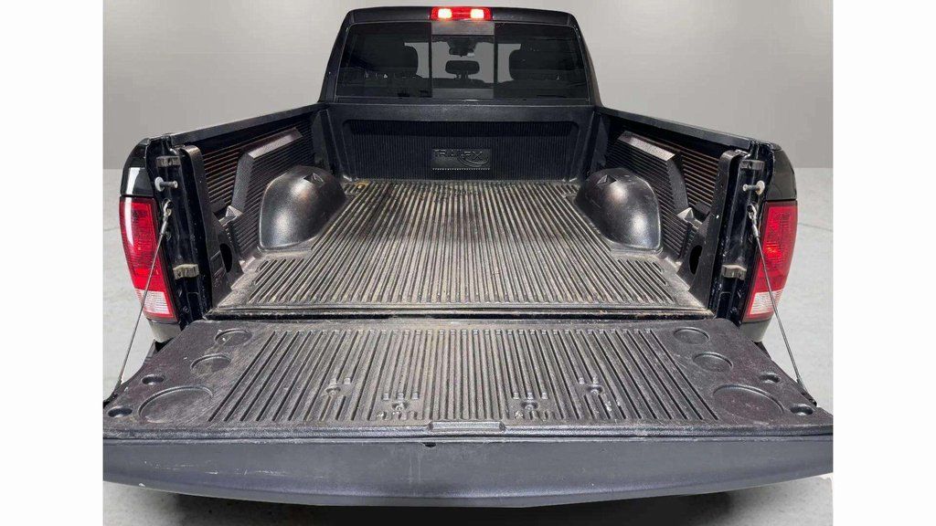 Used 2017 Brilliant Black Crystal Pearlcoat Ram SLT image 25