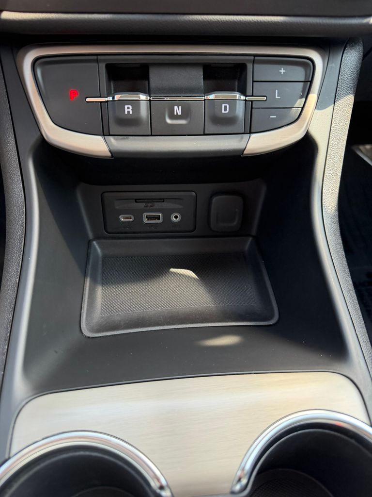 Used 2024 GMC Terrain SUV