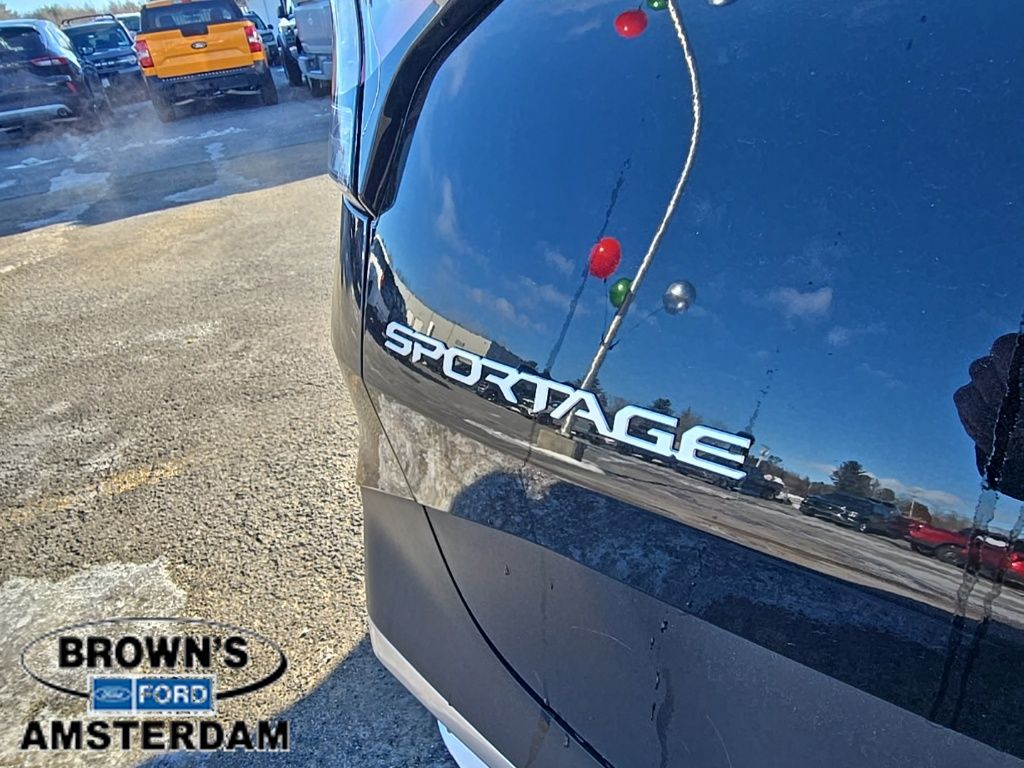 2024 Kia Sportage LX - 6