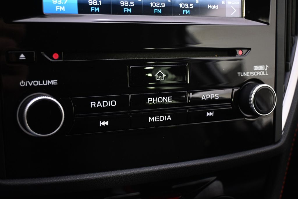 Used 2020 Silver Subaru Sport image 28