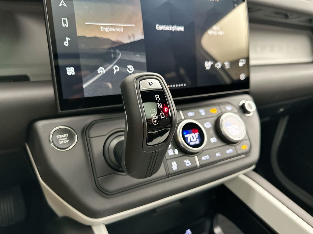 Thumbnail: 2026 Land Rover Defender - 13