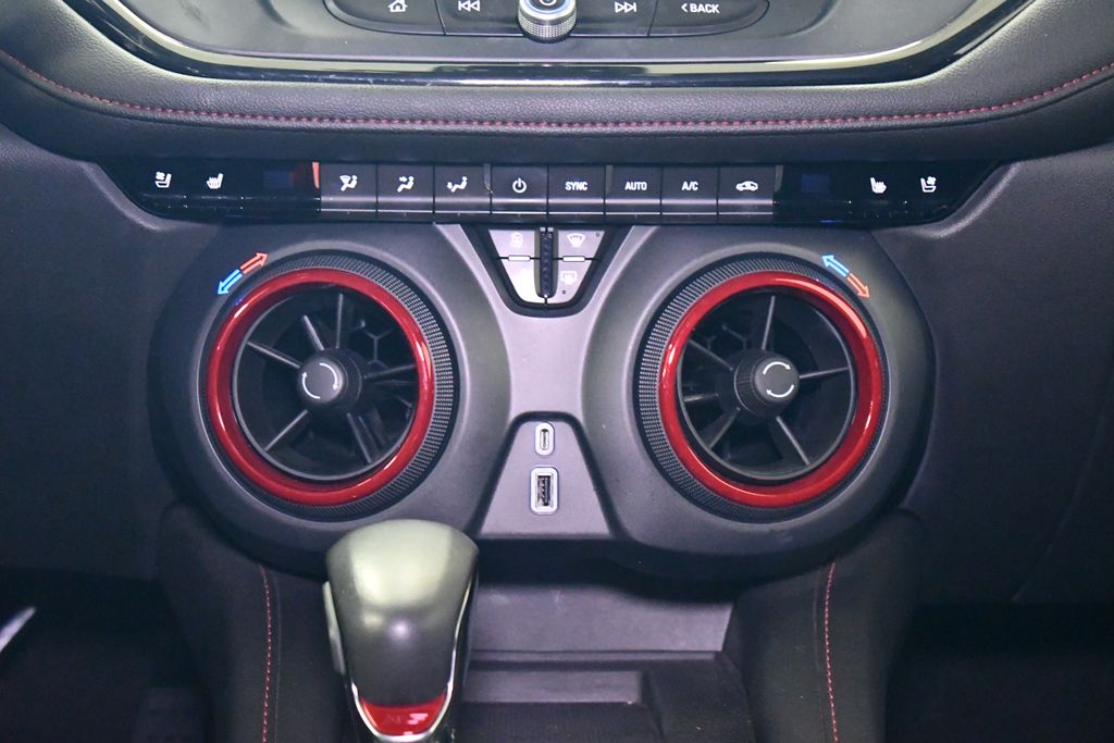 Thumbnail: 2019 Chevrolet Blazer - 20