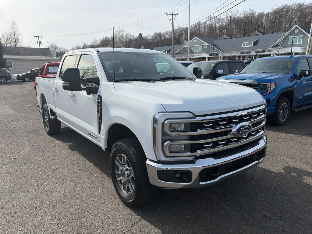 2024 Ford F-250 Super Duty Lariat Crew Cab 4WD