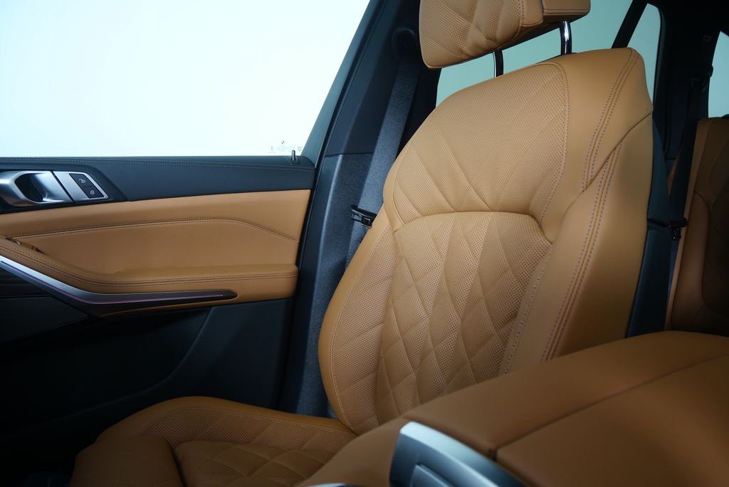 Thumbnail: 2026 BMW X5 - 23