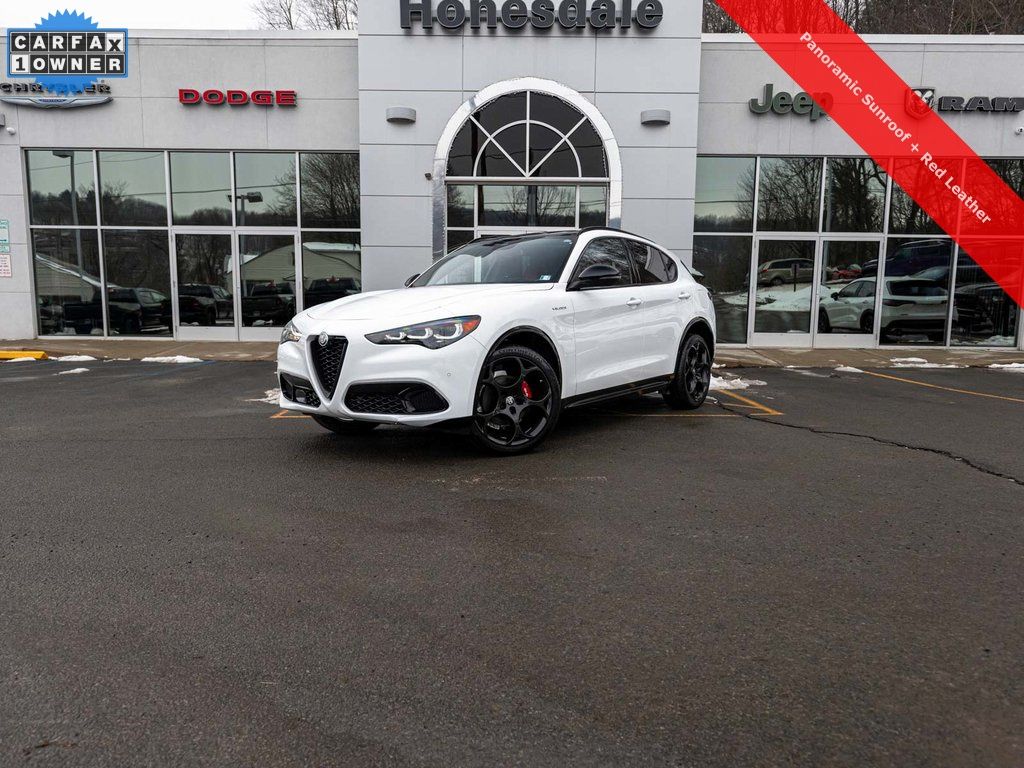 2024 Alfa Romeo Stelvio Veloce AWD