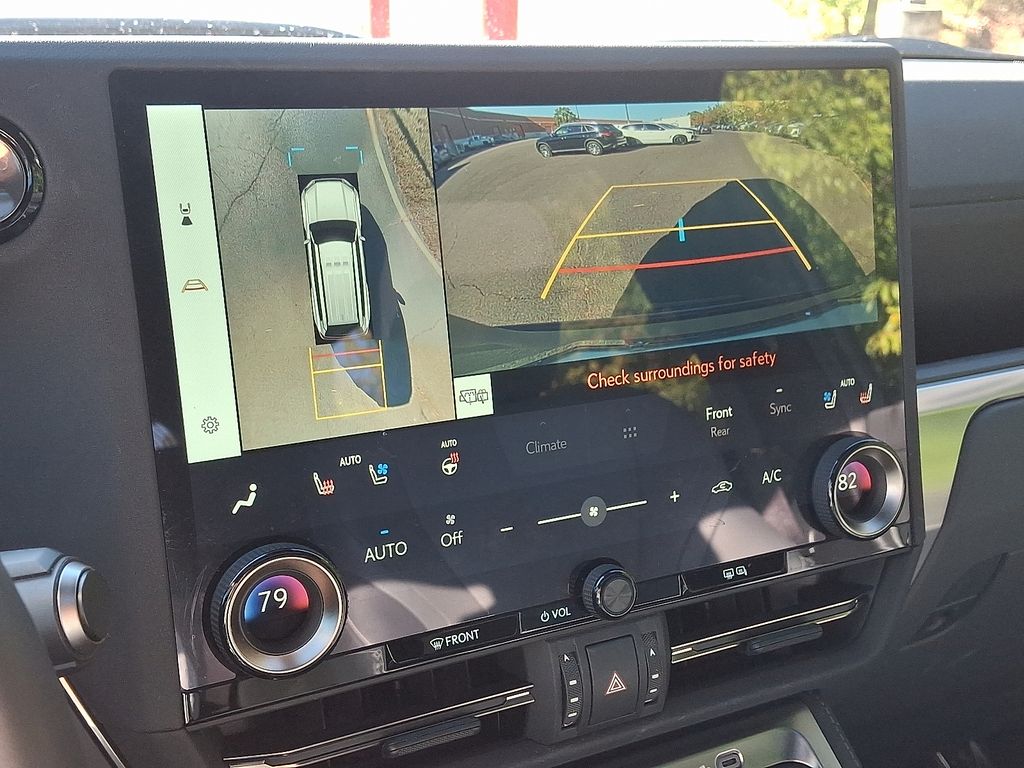 Thumbnail: 2024 Lexus GX - 18