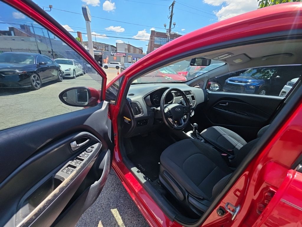 used 2013 Kia Rio car