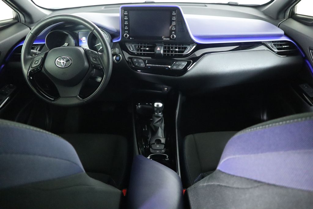 2021 Toyota C-HR LE 13
