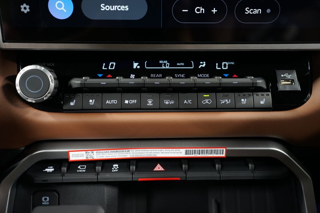 2025 Toyota Sequoia  22