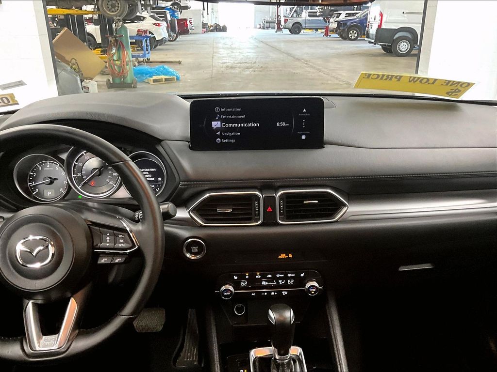 2025 Mazda CX-5 — photo 18