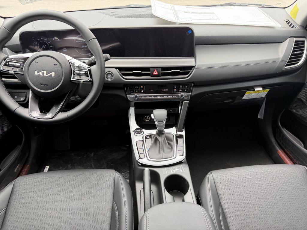 new 2026 Kia Seltos car, priced at $25,286