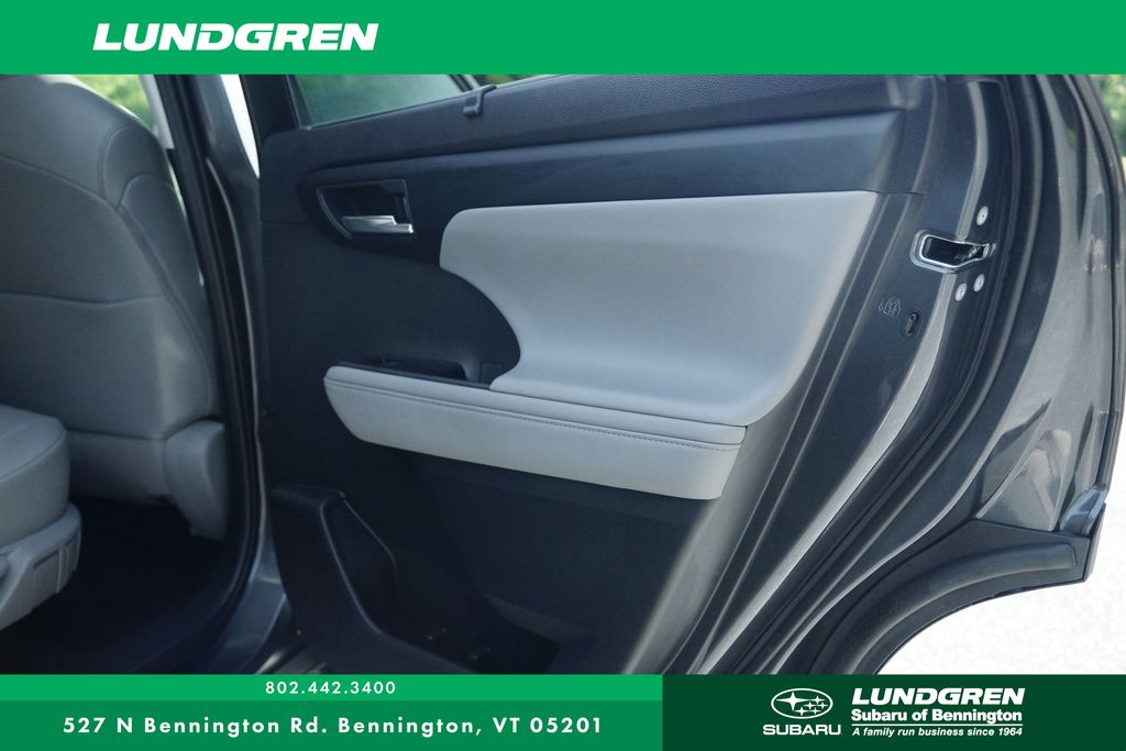 Used 2021 Toyota Highlander SUV