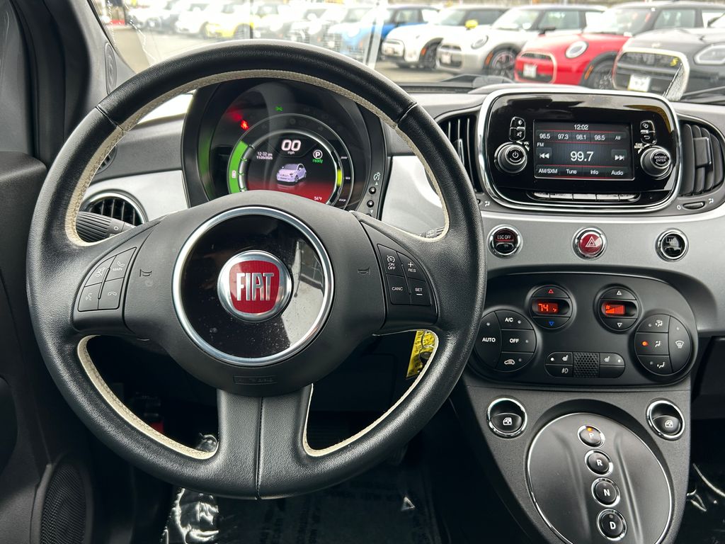 Thumbnail: 2019 Fiat 500e - 16