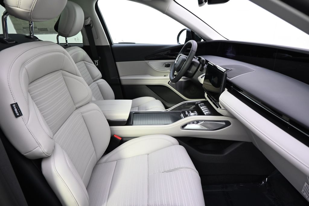 New 2026 Gray Lincoln Reserve image 16