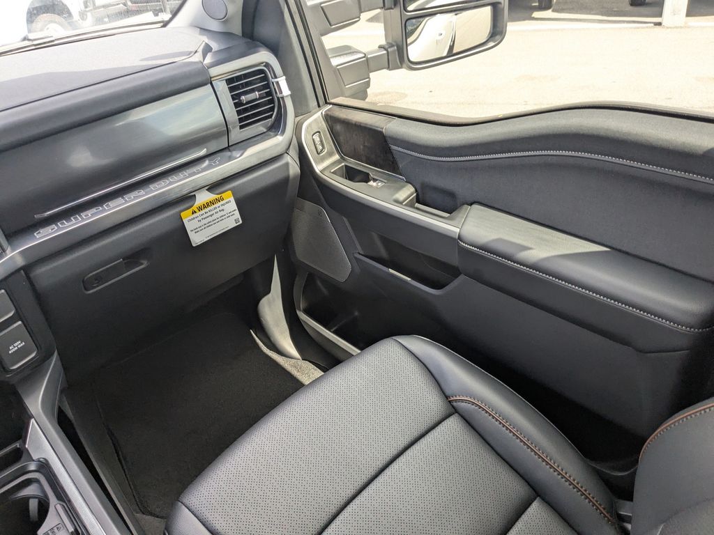 2025 Ford F-250 Super Duty Lariat