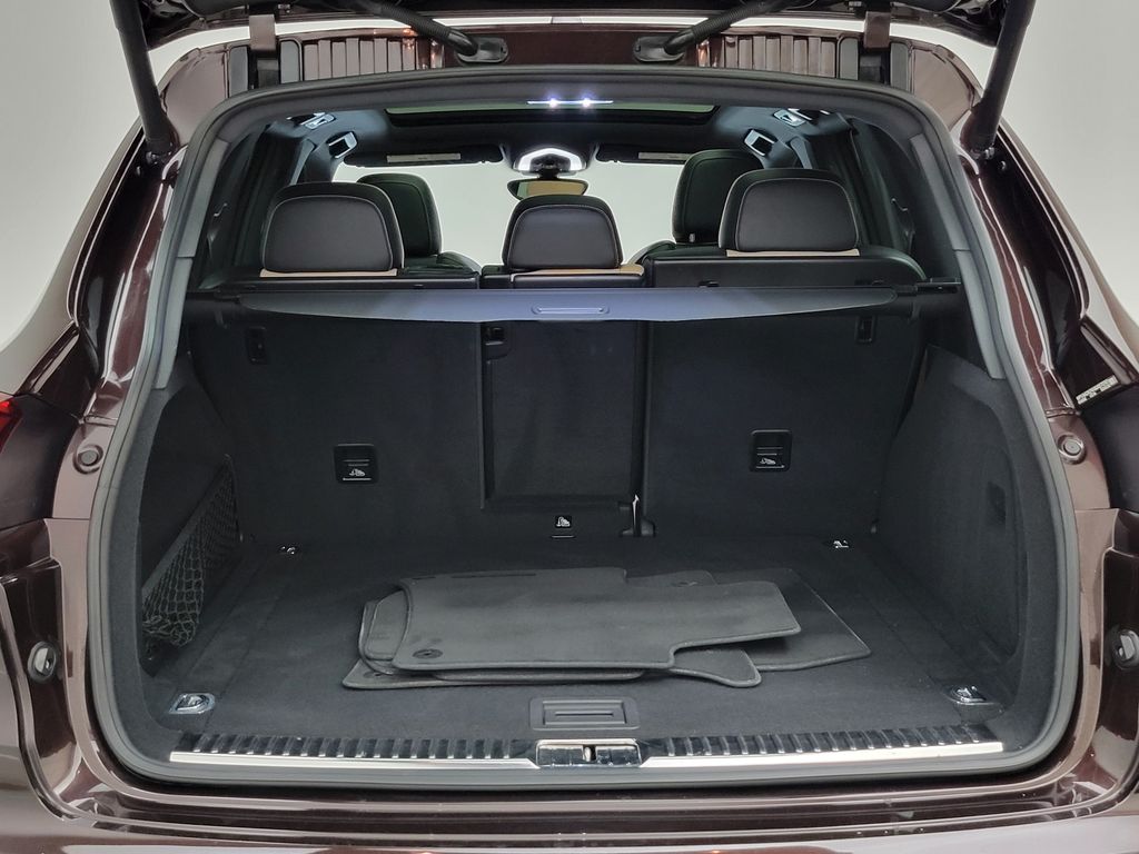 Thumbnail: 2017 Porsche Cayenne - 8