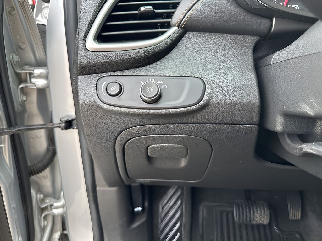 Used Car 2020 Chevrolet Trax  Ls For Sale Under $15,000 In Austin, Texas