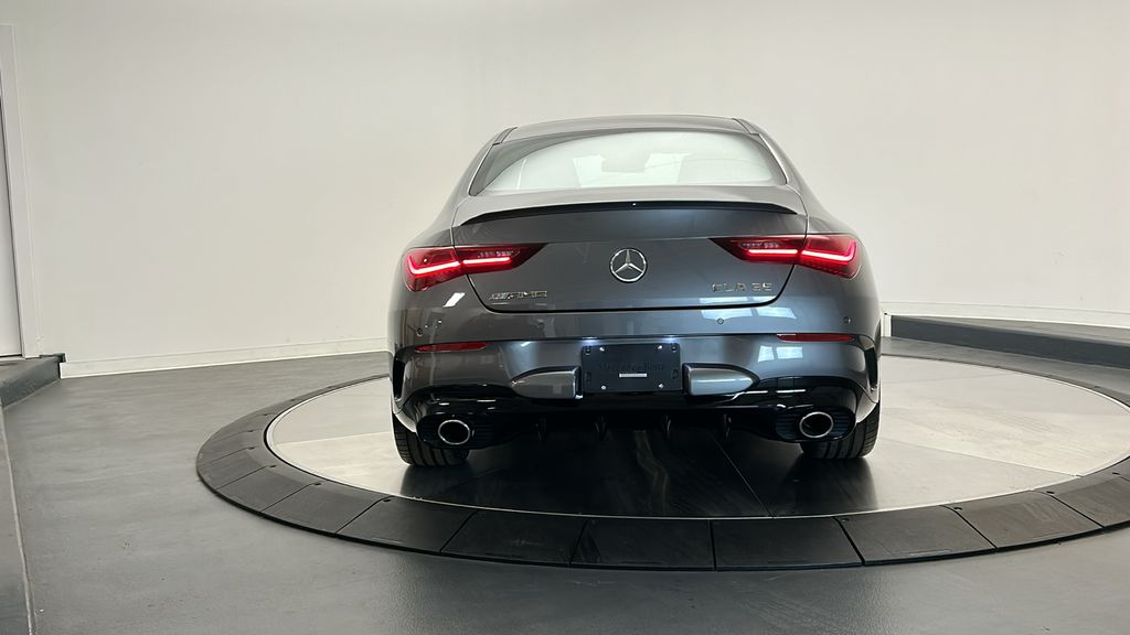 2025 Mercedes-Benz CLA 35 AMG 6