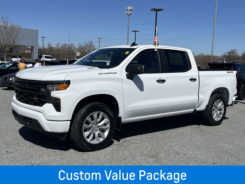 2025 Chevrolet Silverado 1500 Custom photo