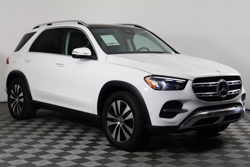 Thumbnail: 2025 Mercedes-Benz GLE - 3